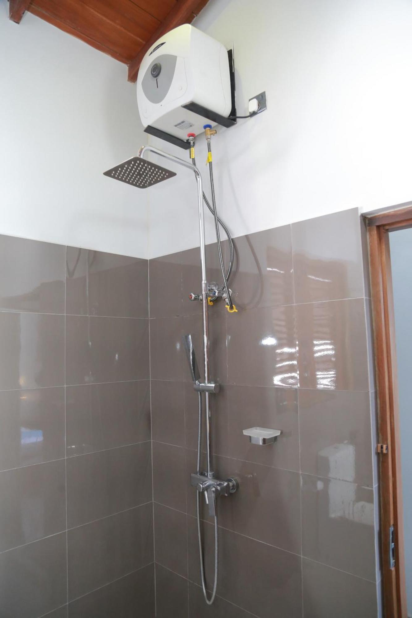 Golden Shower Inn 康提 外观 照片